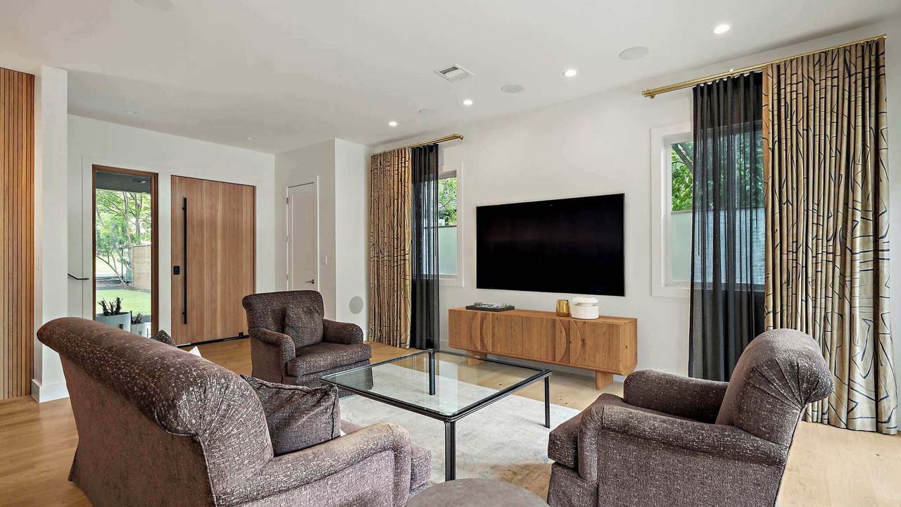 Photo of Livingroom in Bouldin