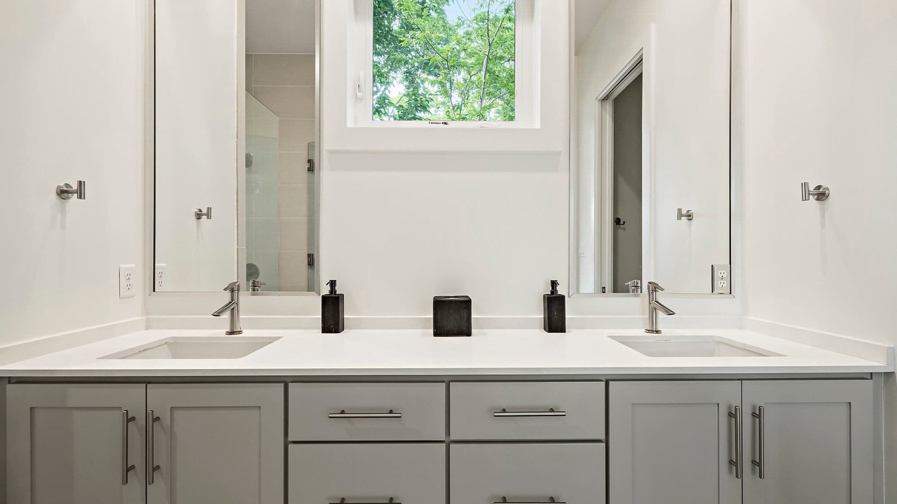 Photo of Bathroom in Bouldin