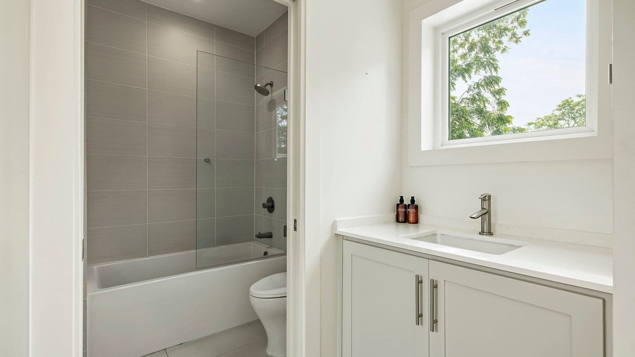 Photo of Bathroom in Bouldin