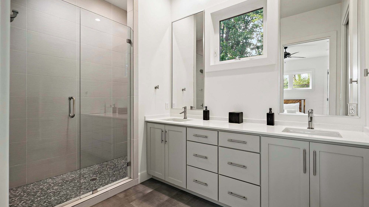 Photo of Bathroom in Bouldin