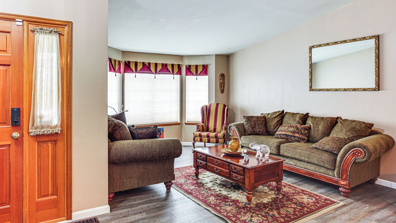 Photo of Livingroom in Northeast Tacoma