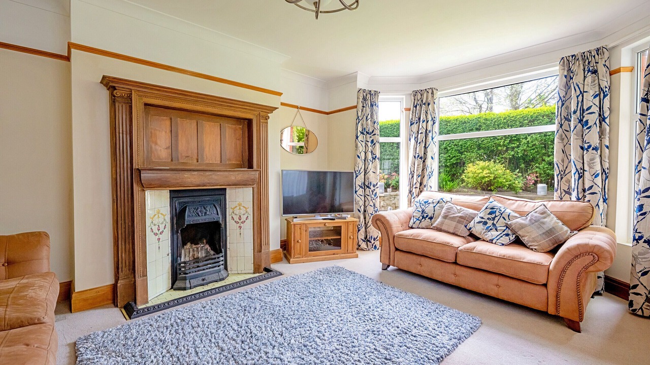 Photo of Livingroom in Colwyn Bay