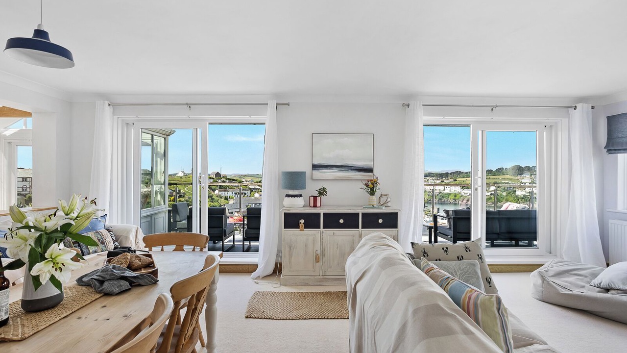 Photo of Livingroom in Polruan