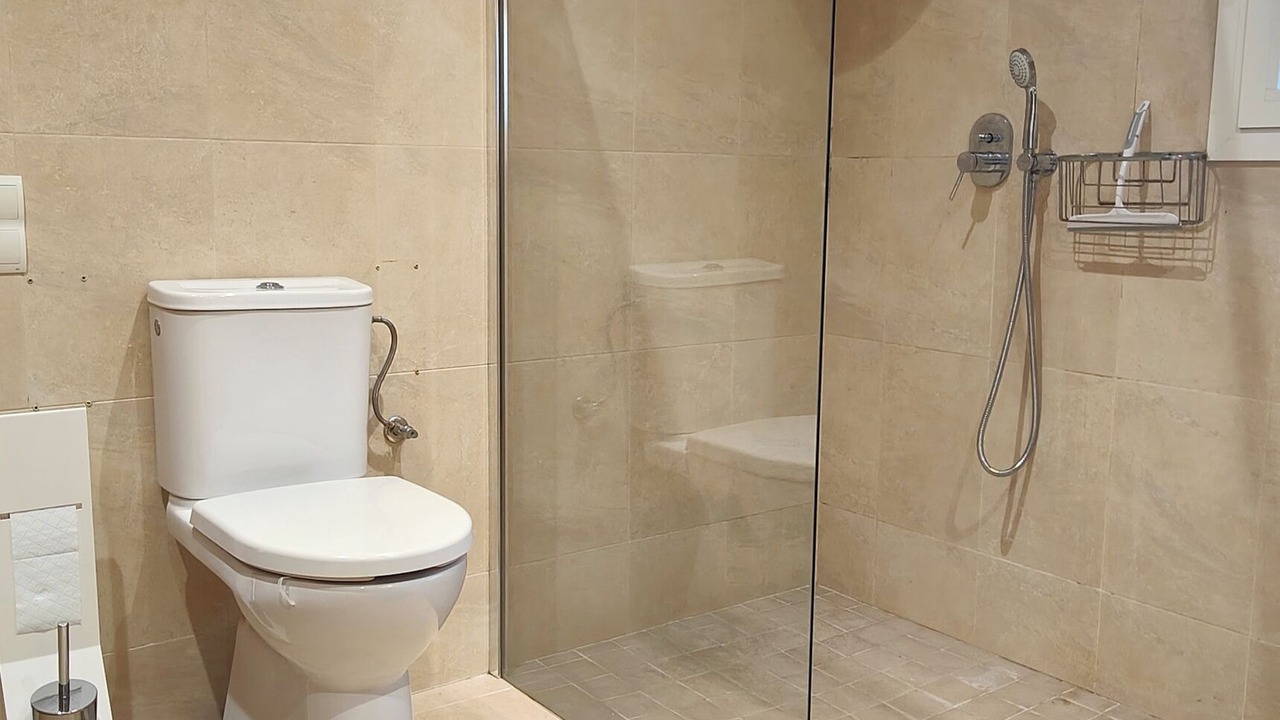 Photo of Bathroom in Pals