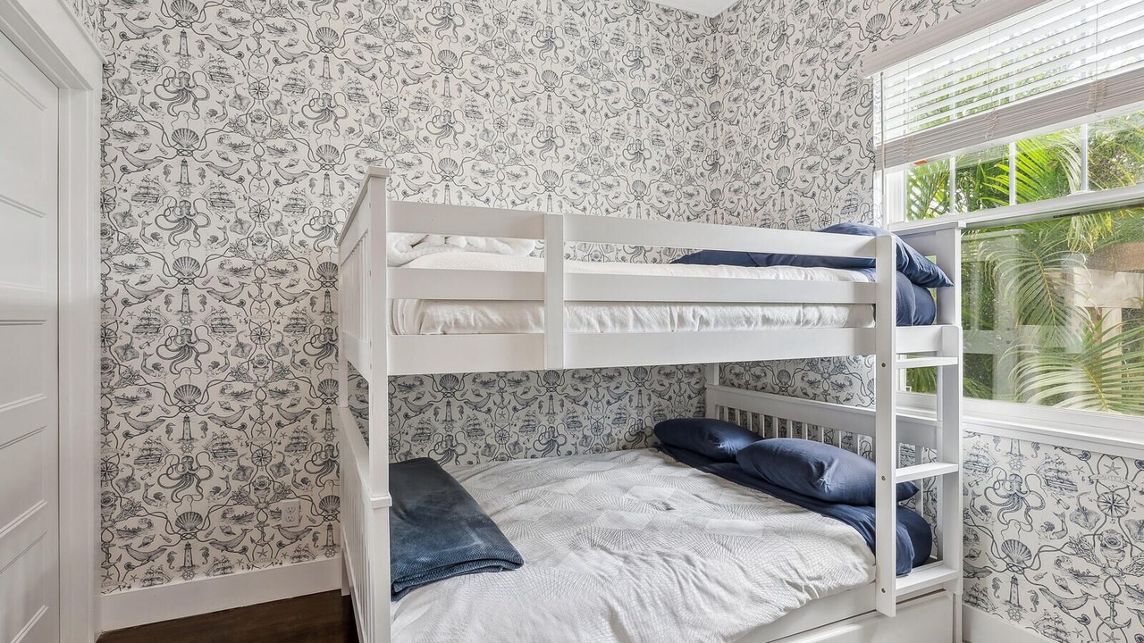 Photo of Bedroom in Laurel Park