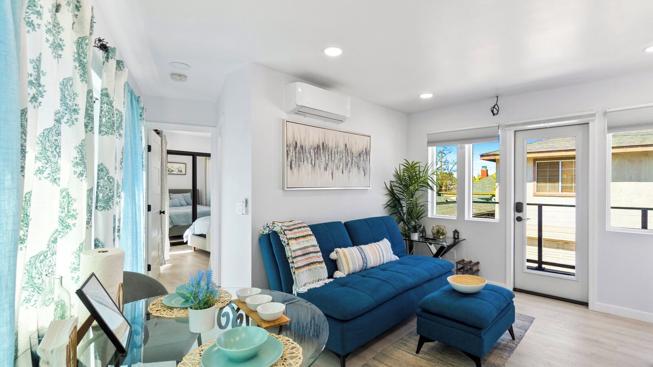 Photo of Livingroom in University Heights