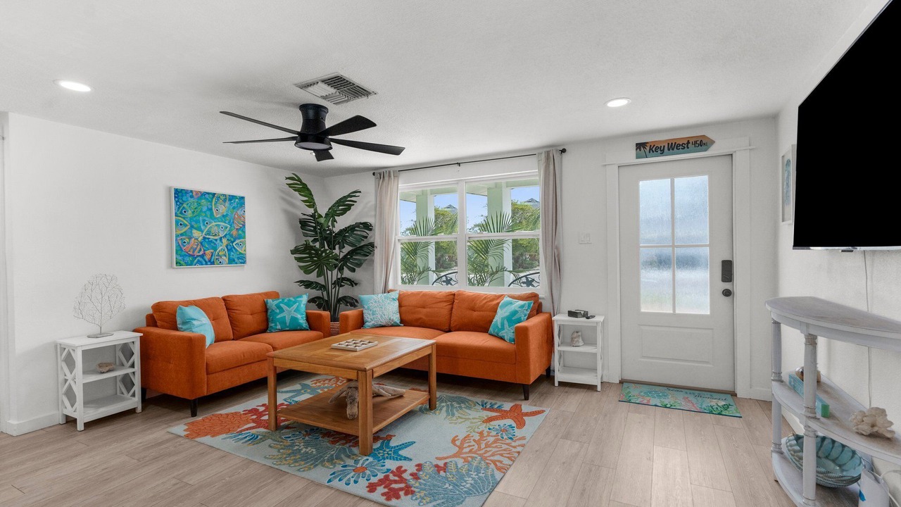 Photo of Livingroom in Hudson Beach Estates