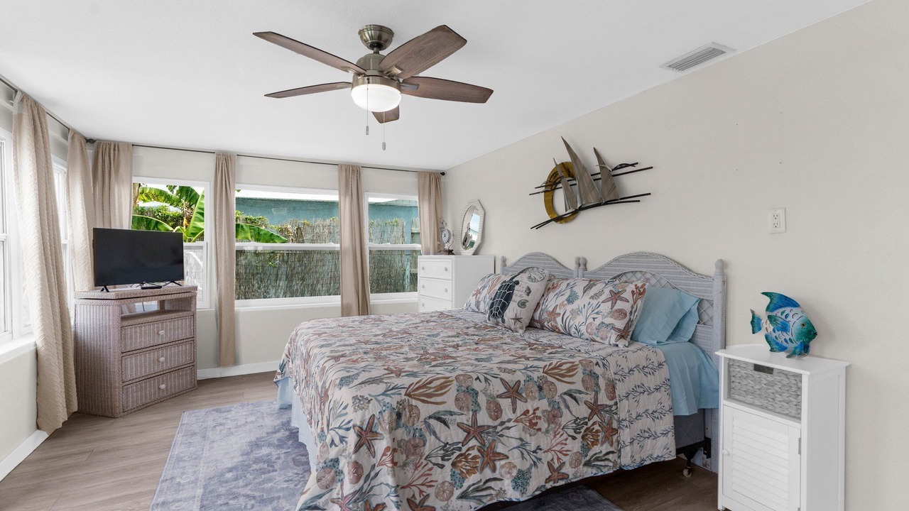 Photo of Bedroom in Hudson Beach Estates