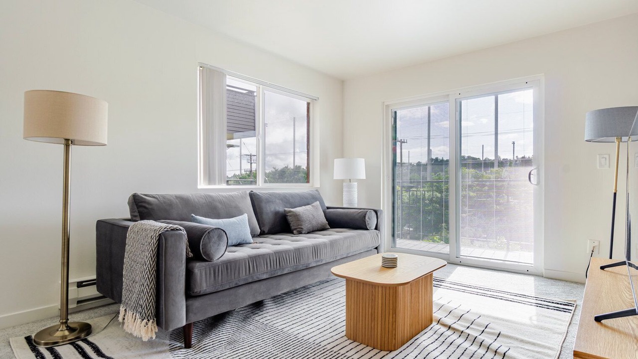 Photo of Livingroom in North Queen Anne