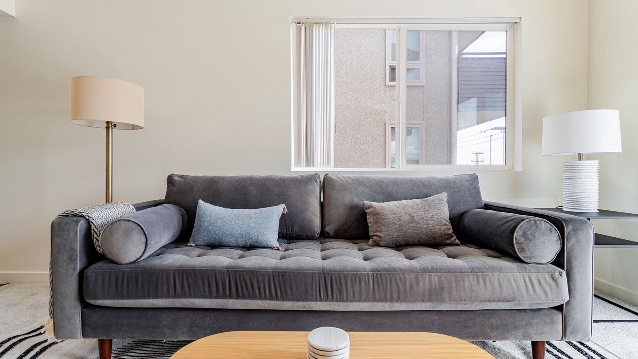 Photo of Livingroom in North Queen Anne