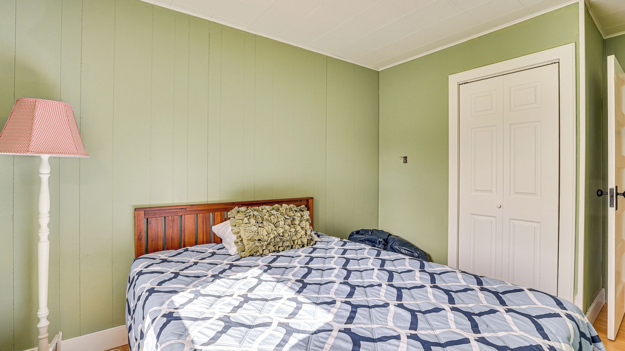 Photo of Bedroom in North Hero