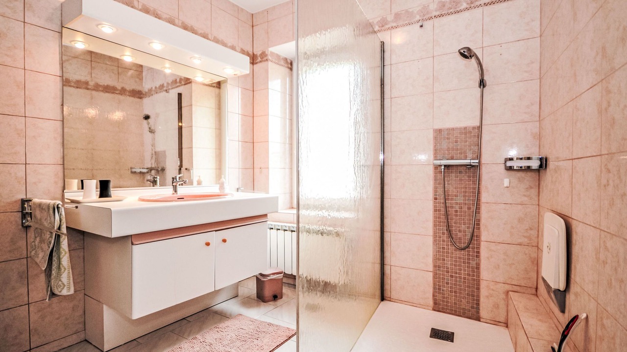 Photo of Bathroom in Bernis