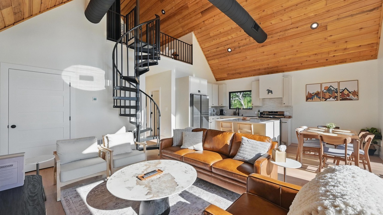 Photo of Livingroom in Tool