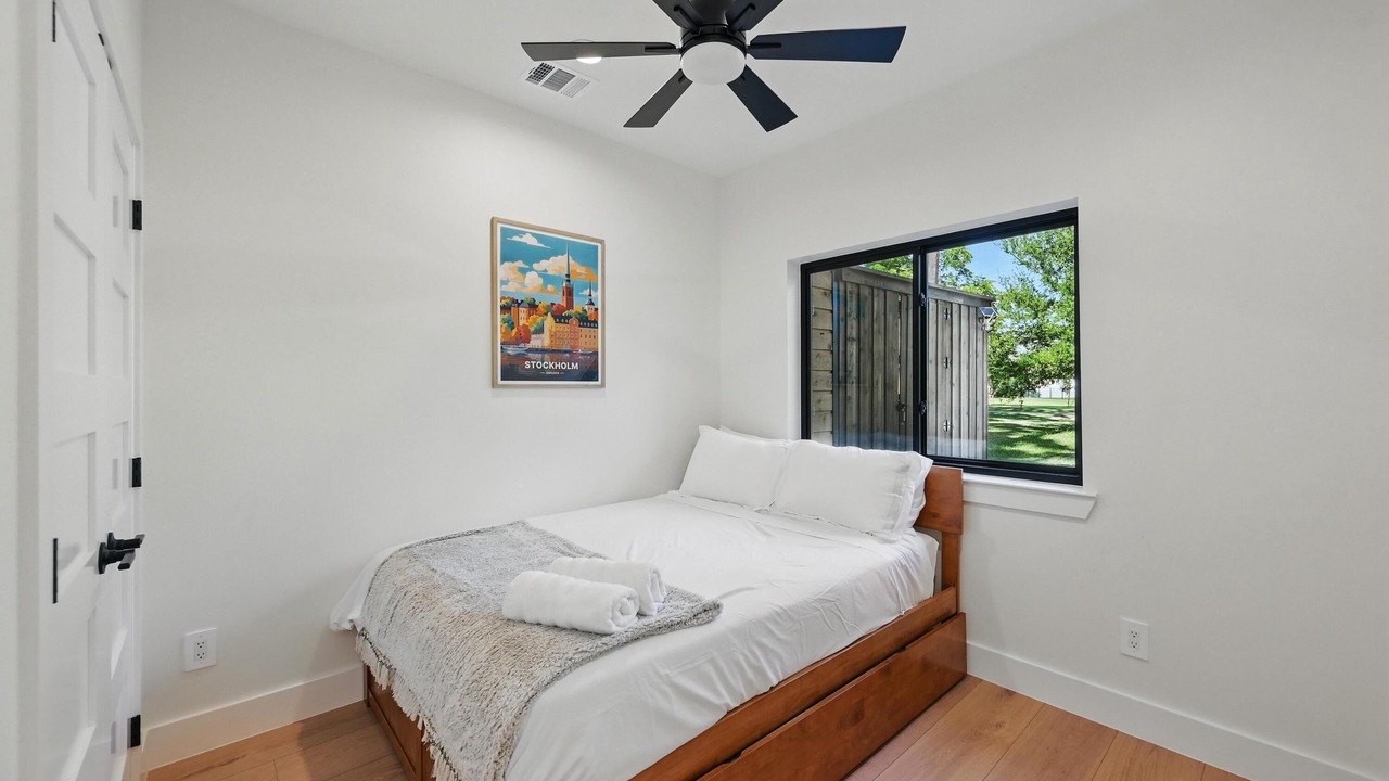 Photo of Bedroom in Tool