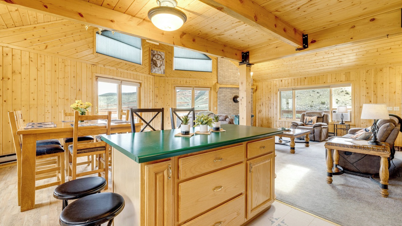 Photo of Others in Lander