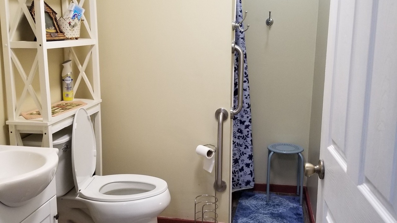 Photo of Bathroom in Yellville