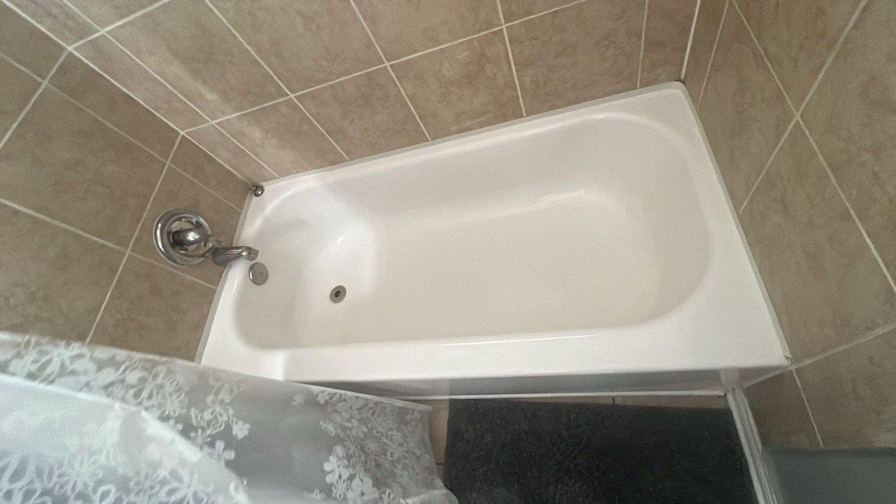 Photo of Bathroom in Woodlake - Briar Meadow
