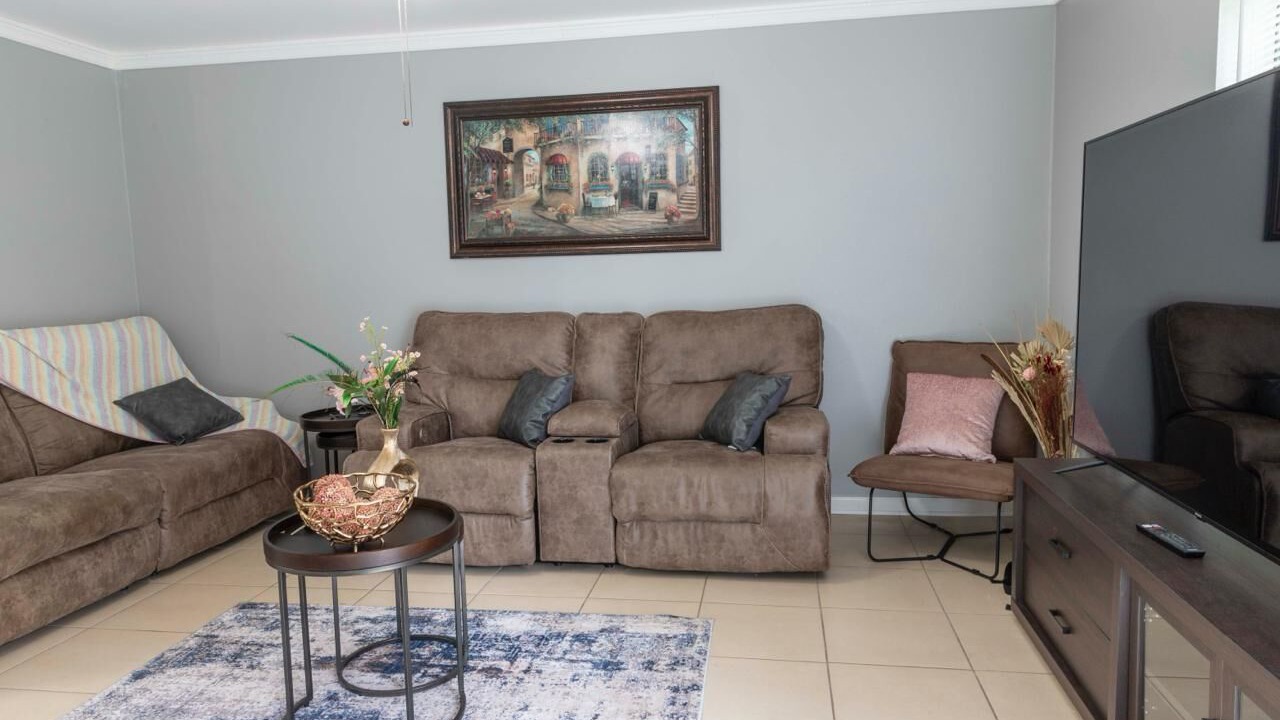Photo of Livingroom in Woodlake - Briar Meadow