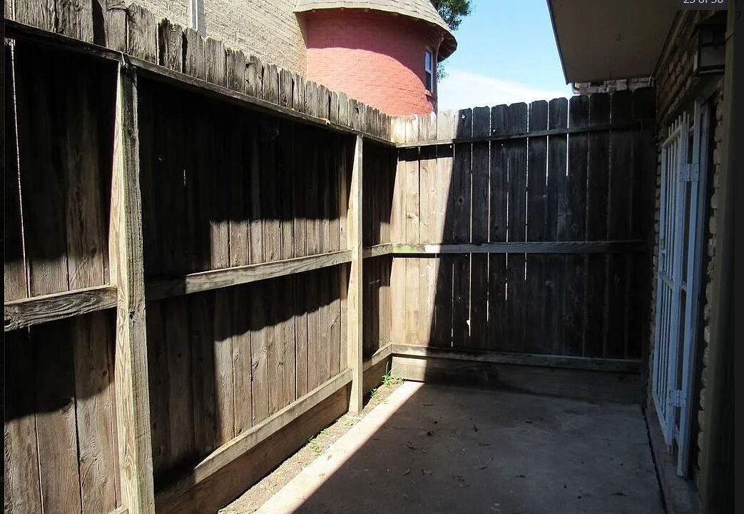 Photo of Outdoor in Woodlake - Briar Meadow