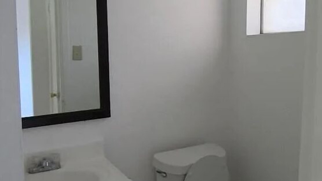 Photo of Bathroom in Woodlake - Briar Meadow