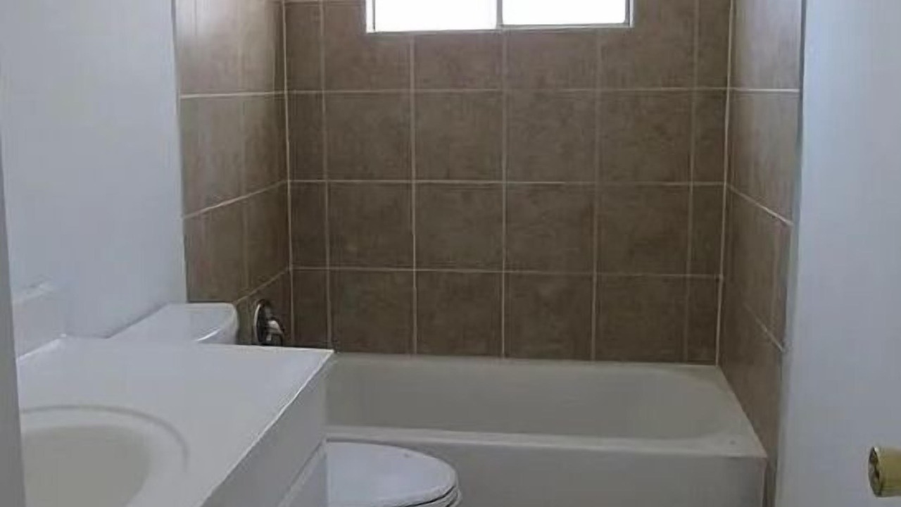 Photo of Bathroom in Woodlake - Briar Meadow