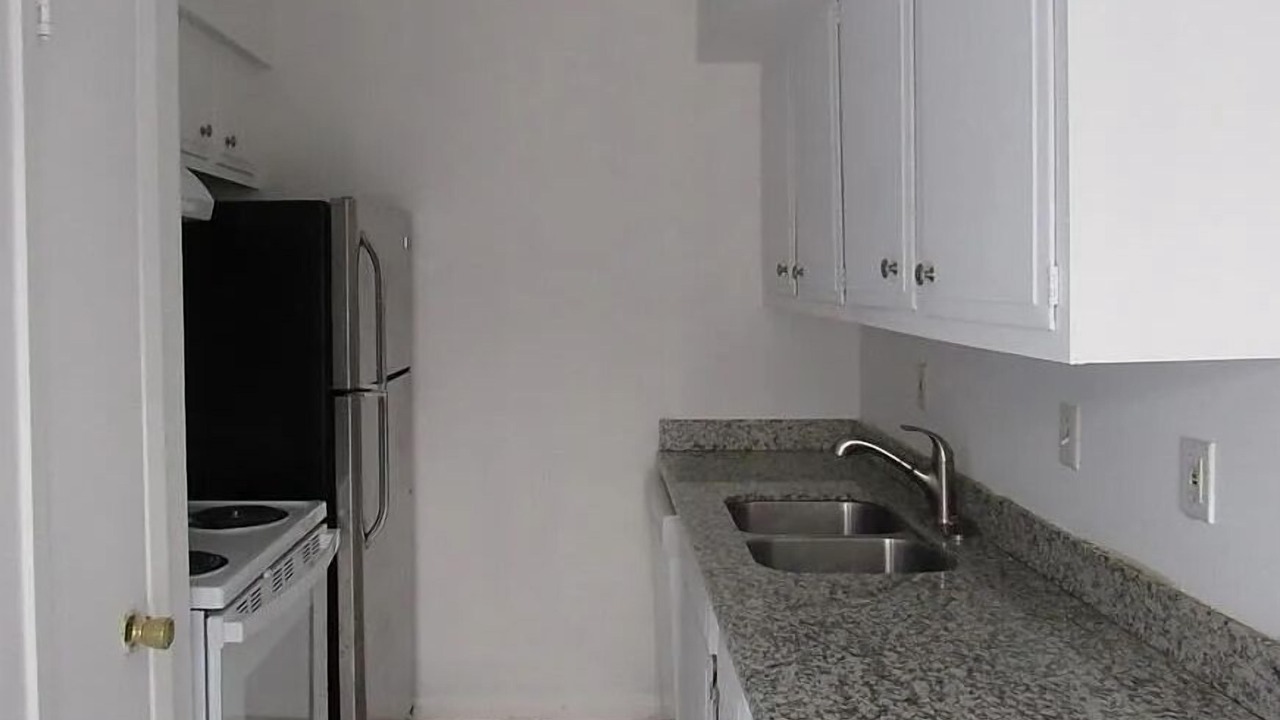 Photo of Kitchen in Woodlake - Briar Meadow