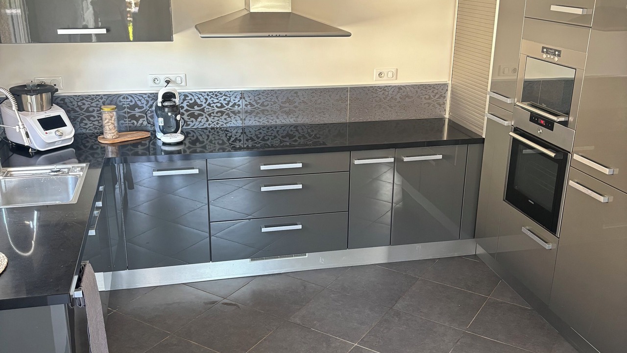 Photo of Kitchen in Saint-Pierre-en-Faucigny