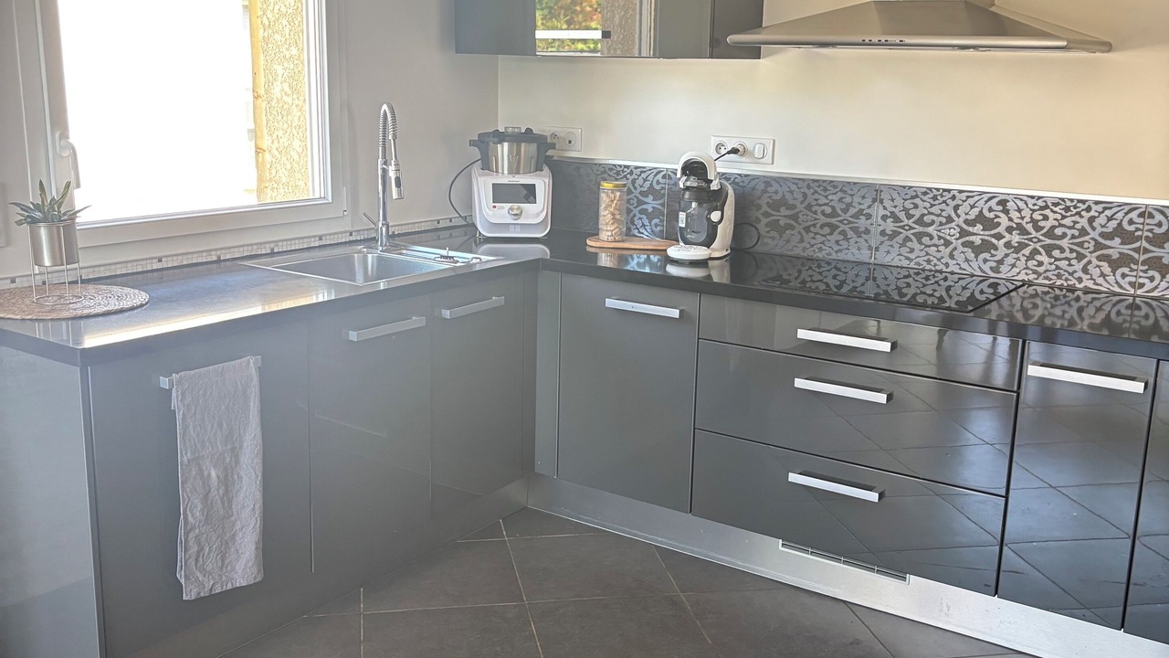 Photo of Kitchen in Saint-Pierre-en-Faucigny