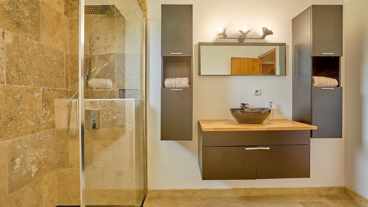 Photo of Bathroom in Casteljaloux