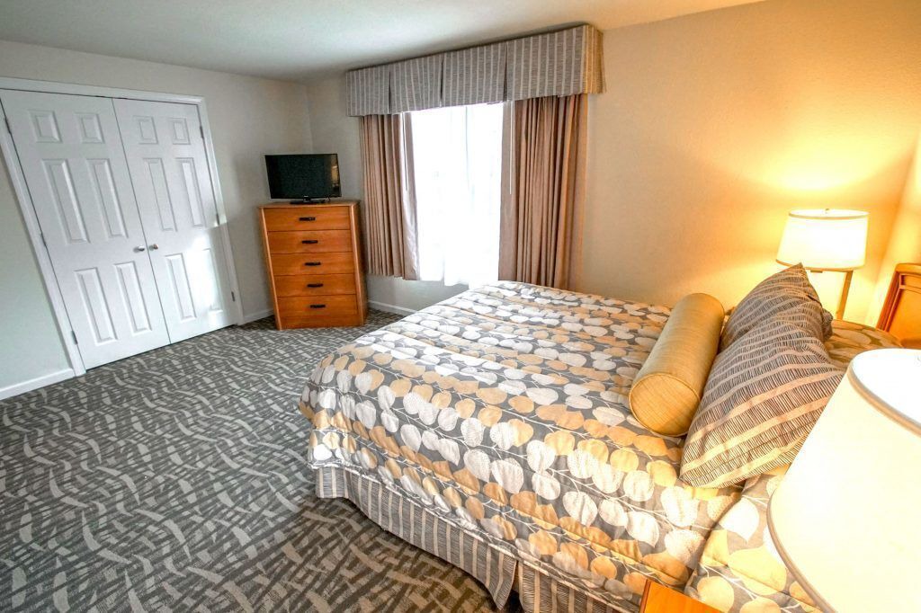 Photo of Bedroom in Mashpee