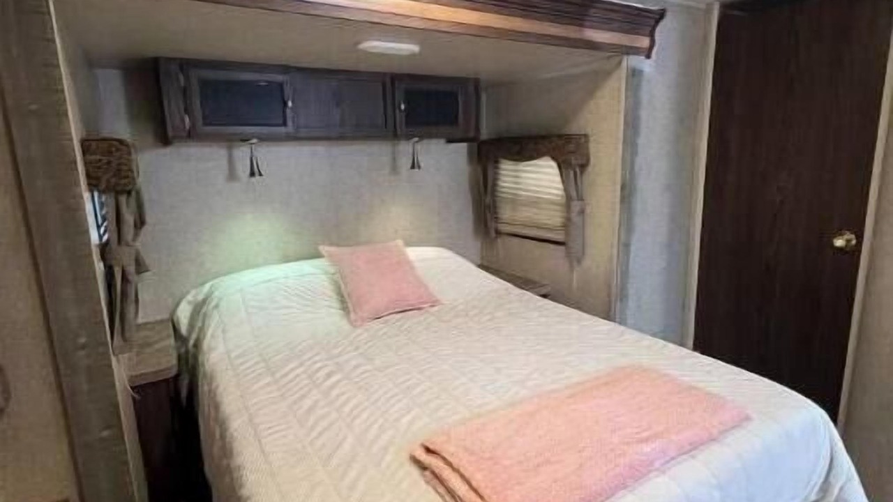 Photo of Bedroom in Lake Panasoffkee