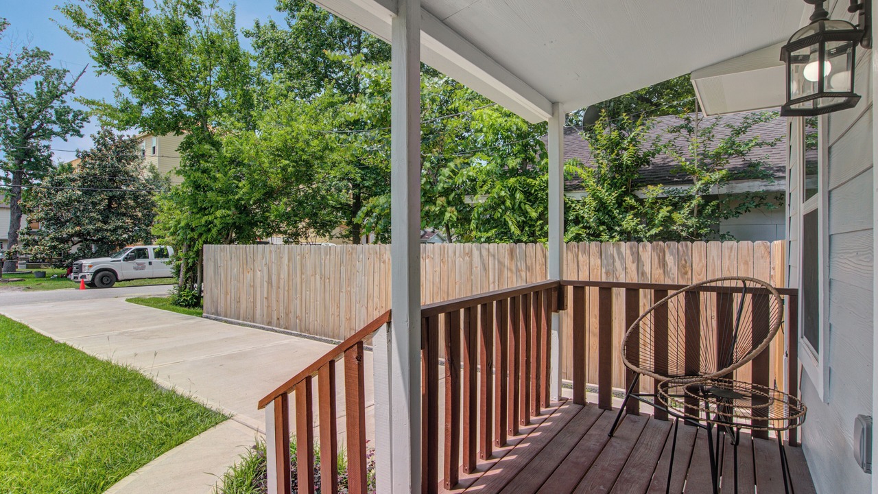 Photo of Patio Balcony in Shady Acres
