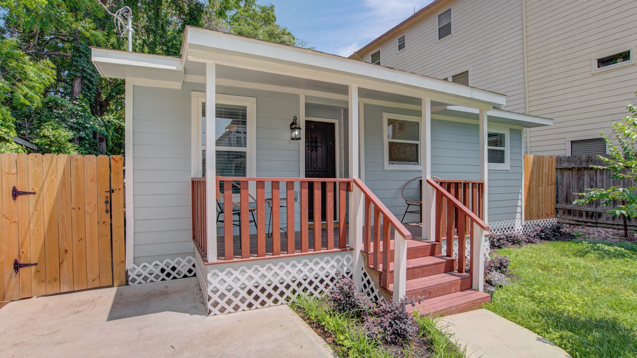 Photo of Outdoor in Shady Acres