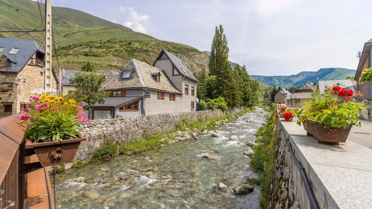 Photo of Outdoor in Arties
