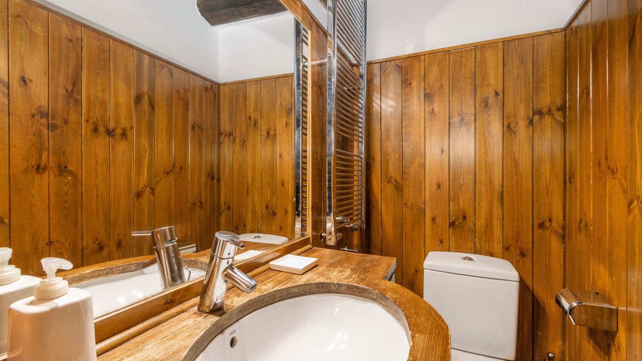Photo of Bathroom in Arties