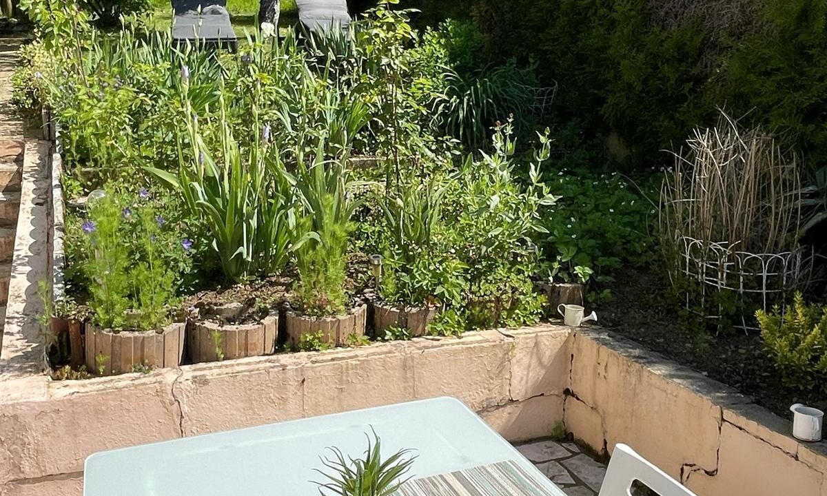 Photo of Outdoor in Changey