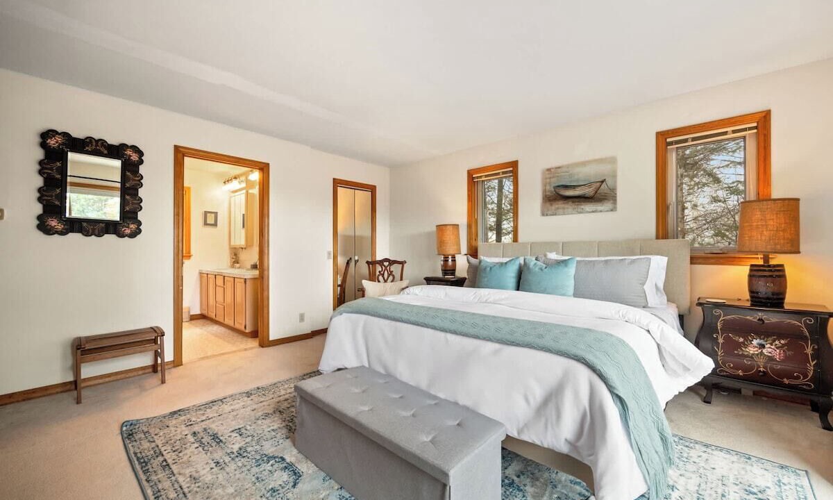 Photo of Bedroom in Marlboro