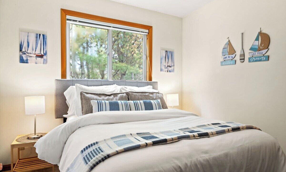 Photo of Bedroom in Marlboro