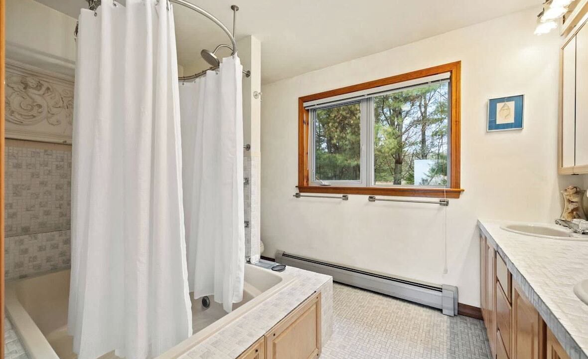 Photo of Bathroom in Marlboro