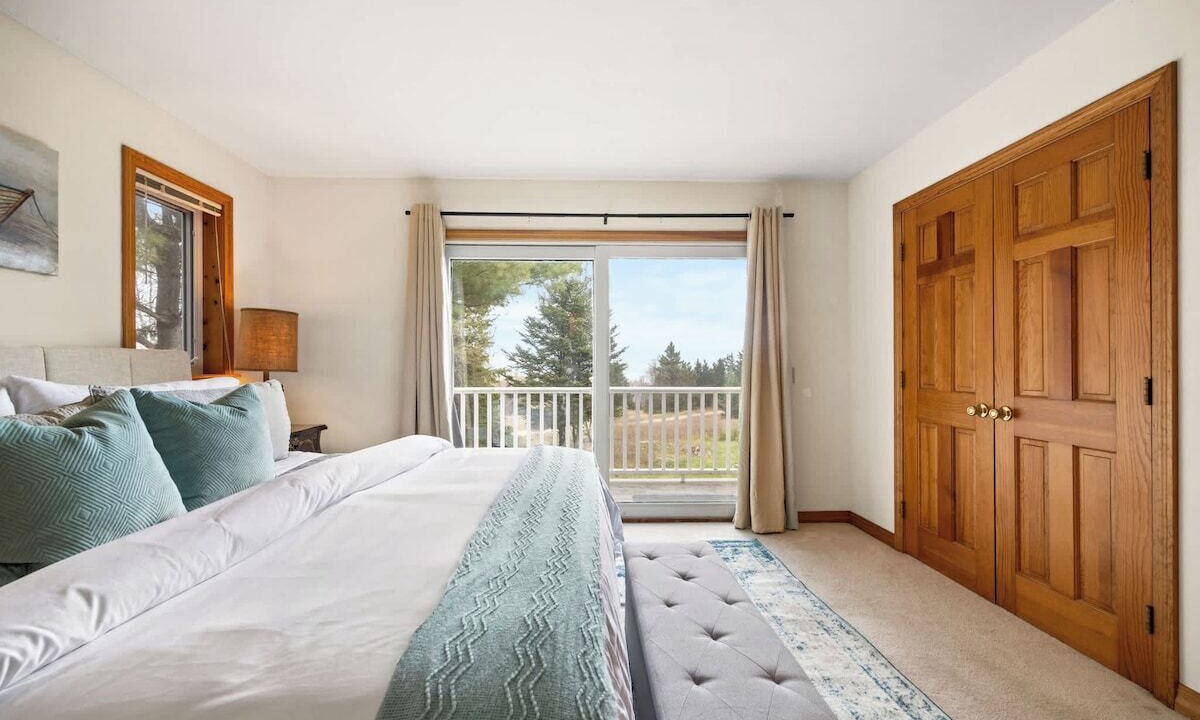 Photo of Bedroom in Marlboro