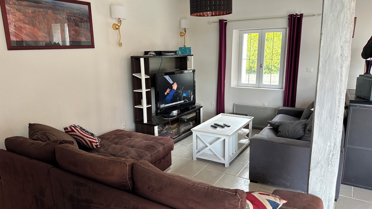 Photo of Livingroom in Saint-Genou