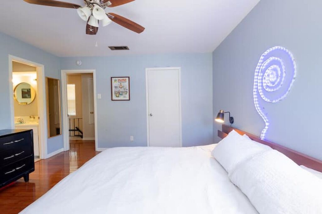 Photo of Bedroom in Blackshear-Prospect Hill