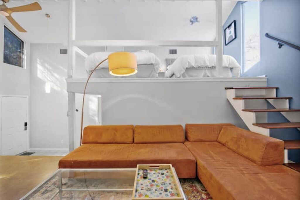 Photo of Livingroom in Barton Hills