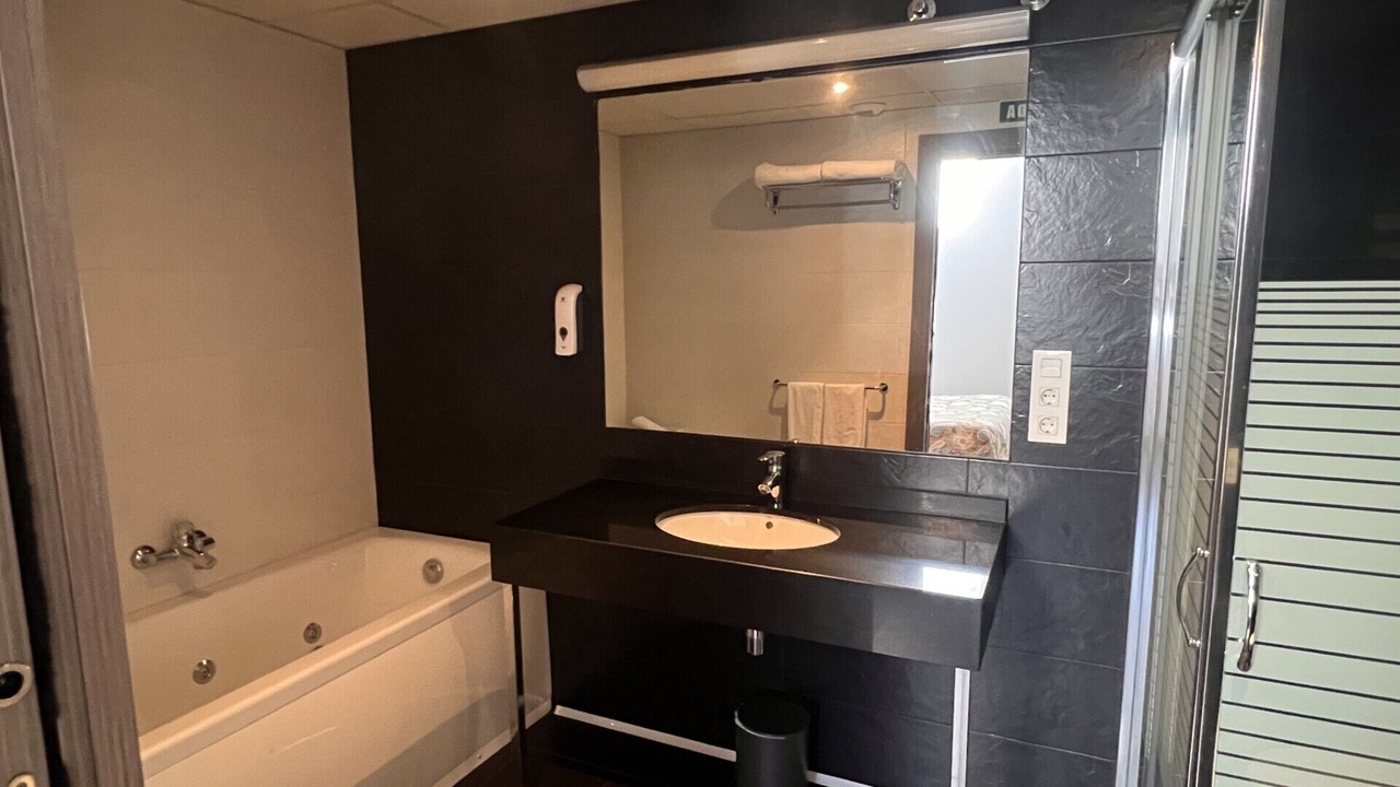 Photo of Bathroom in Ituren