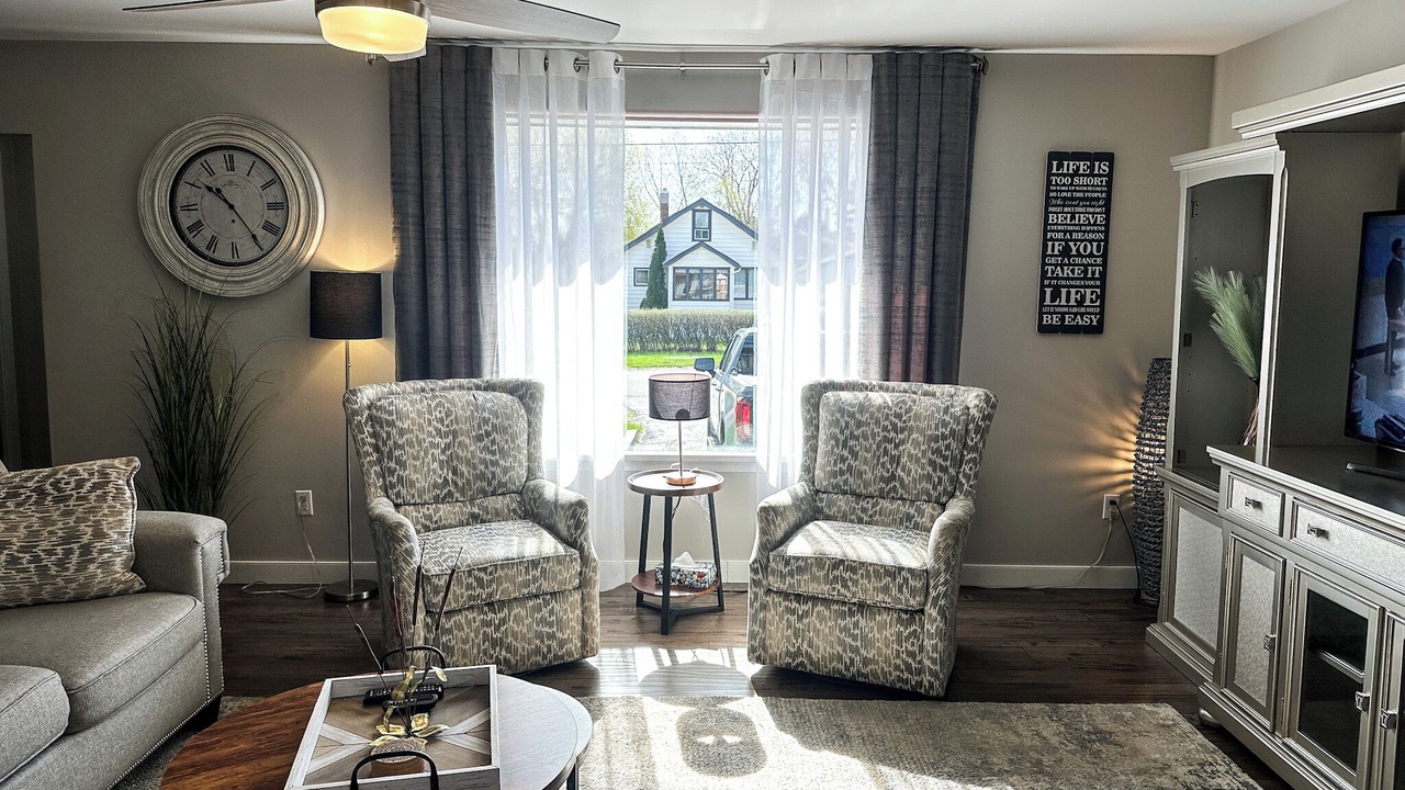 Photo of Livingroom in Thunder Bay