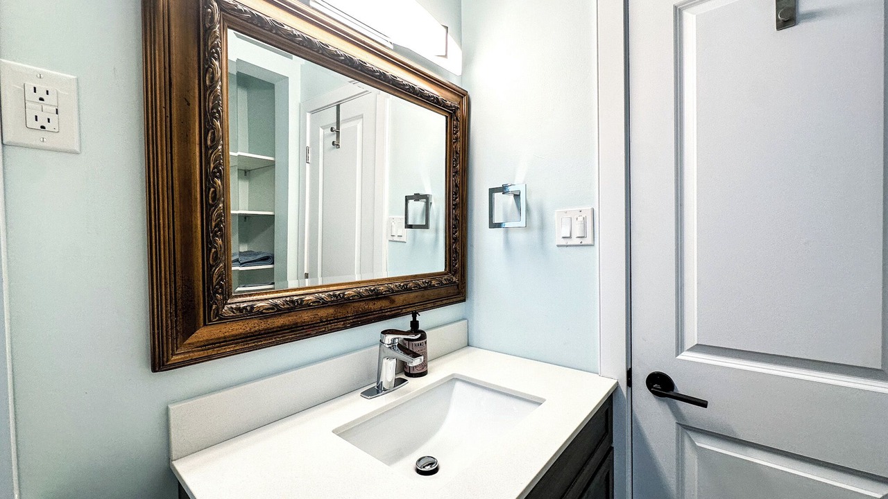 Photo of Bathroom in Thunder Bay