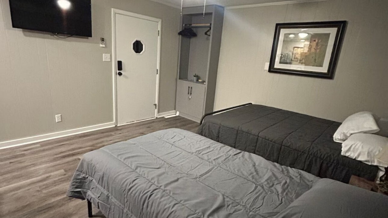 Photo of Bedroom in Elroy