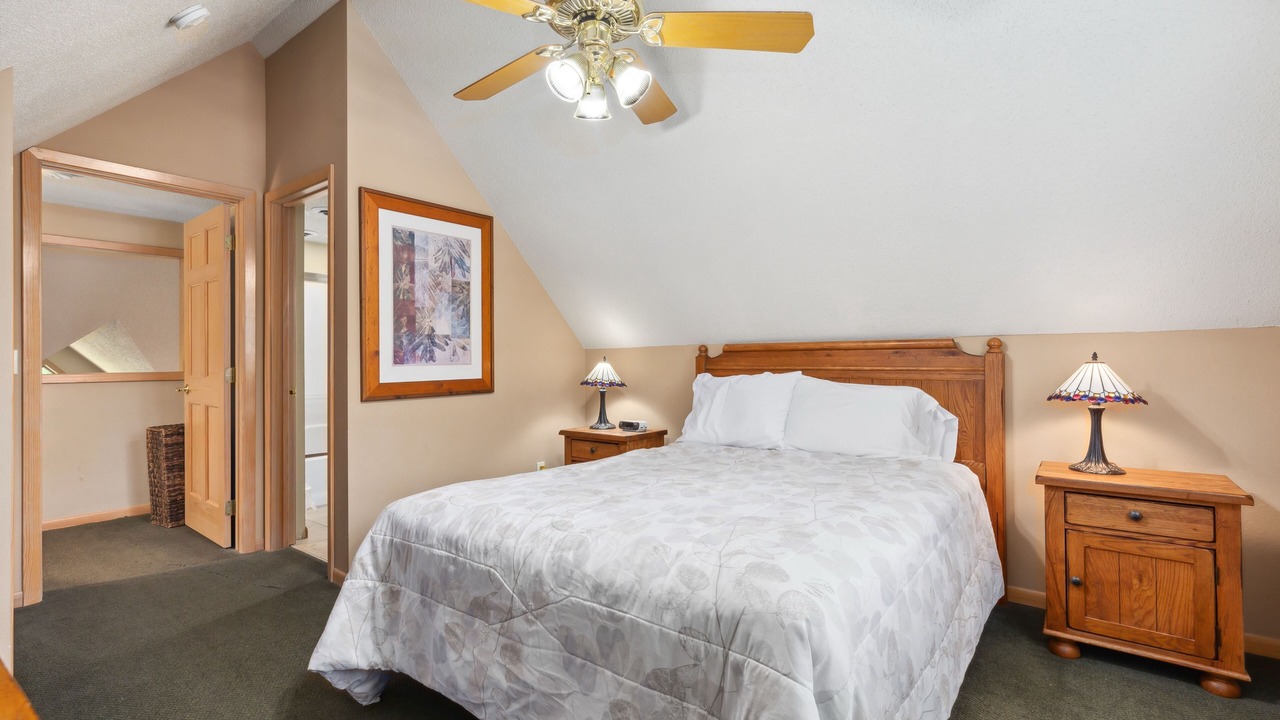 Photo of Bedroom in Lake Shore