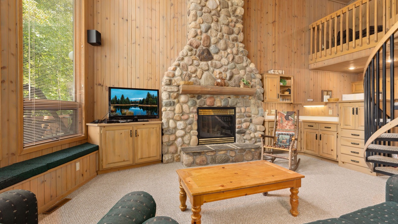 Photo of Livingroom in Lake Shore