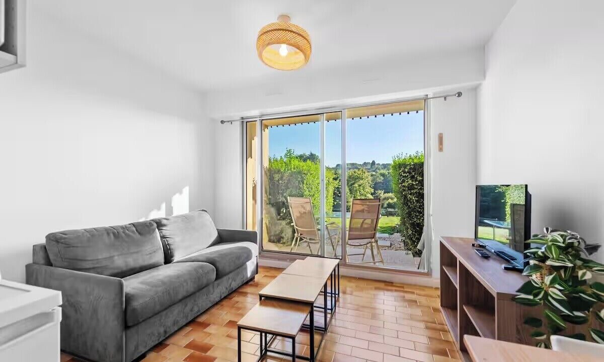 Photo of Livingroom in Clair Valon